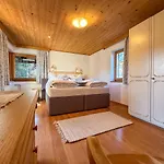 Anton Zillertal * Fügen